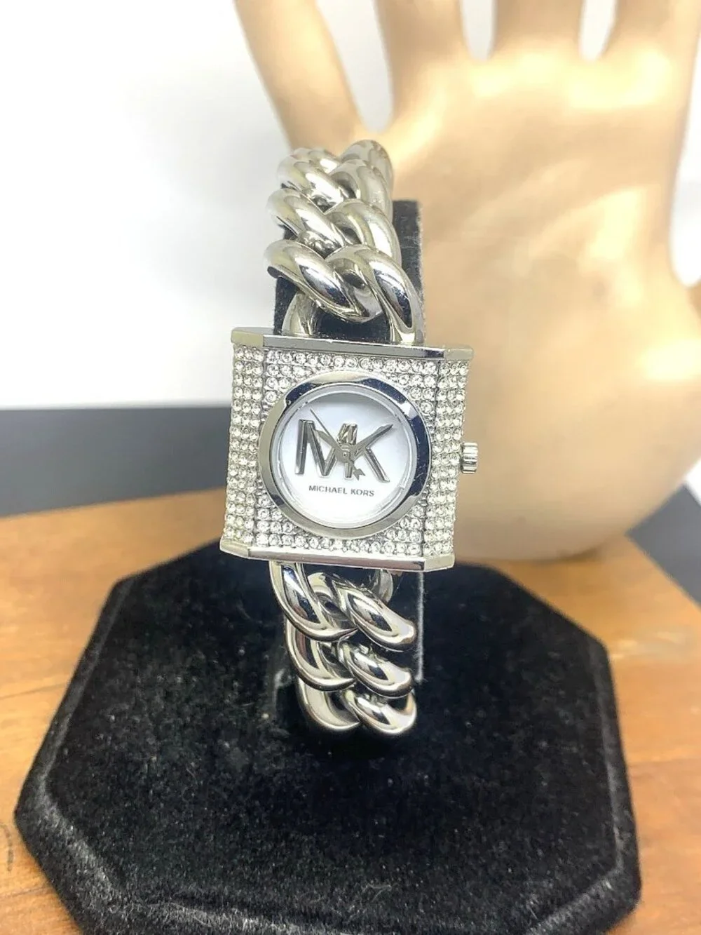 Michael Kors Women's Watch MK4718 Chain Lock Quartz Silver Stainless Steel 25mm